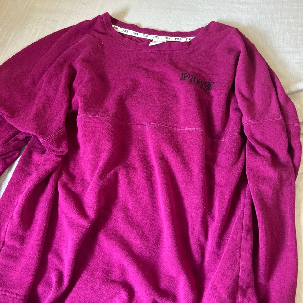VS Pink pull over